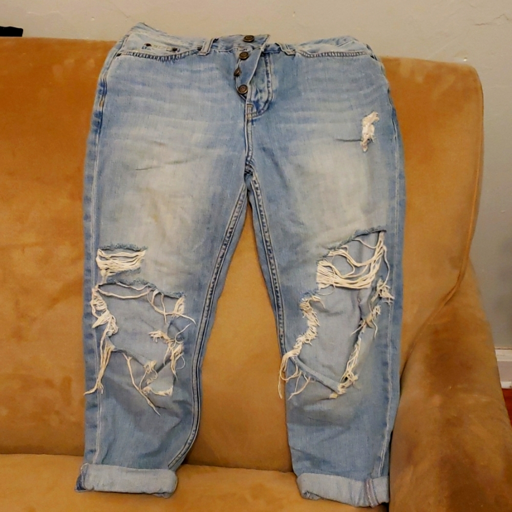 Topshop MOTO ripped jeans size 26/petite